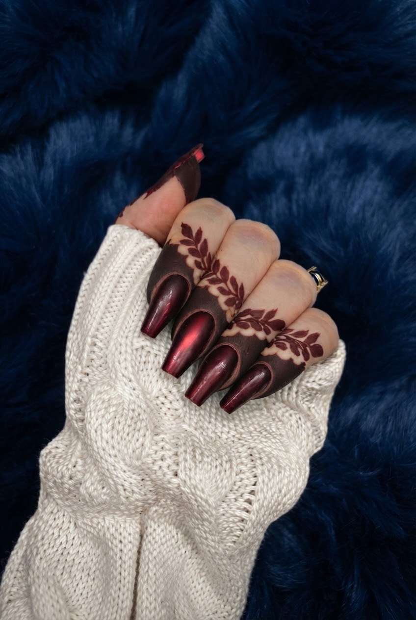 Henna Dipper Kit - Maroon Henna Dipper | Instant Henna Dipper Set with Finger Mehndi Stickers SN-273