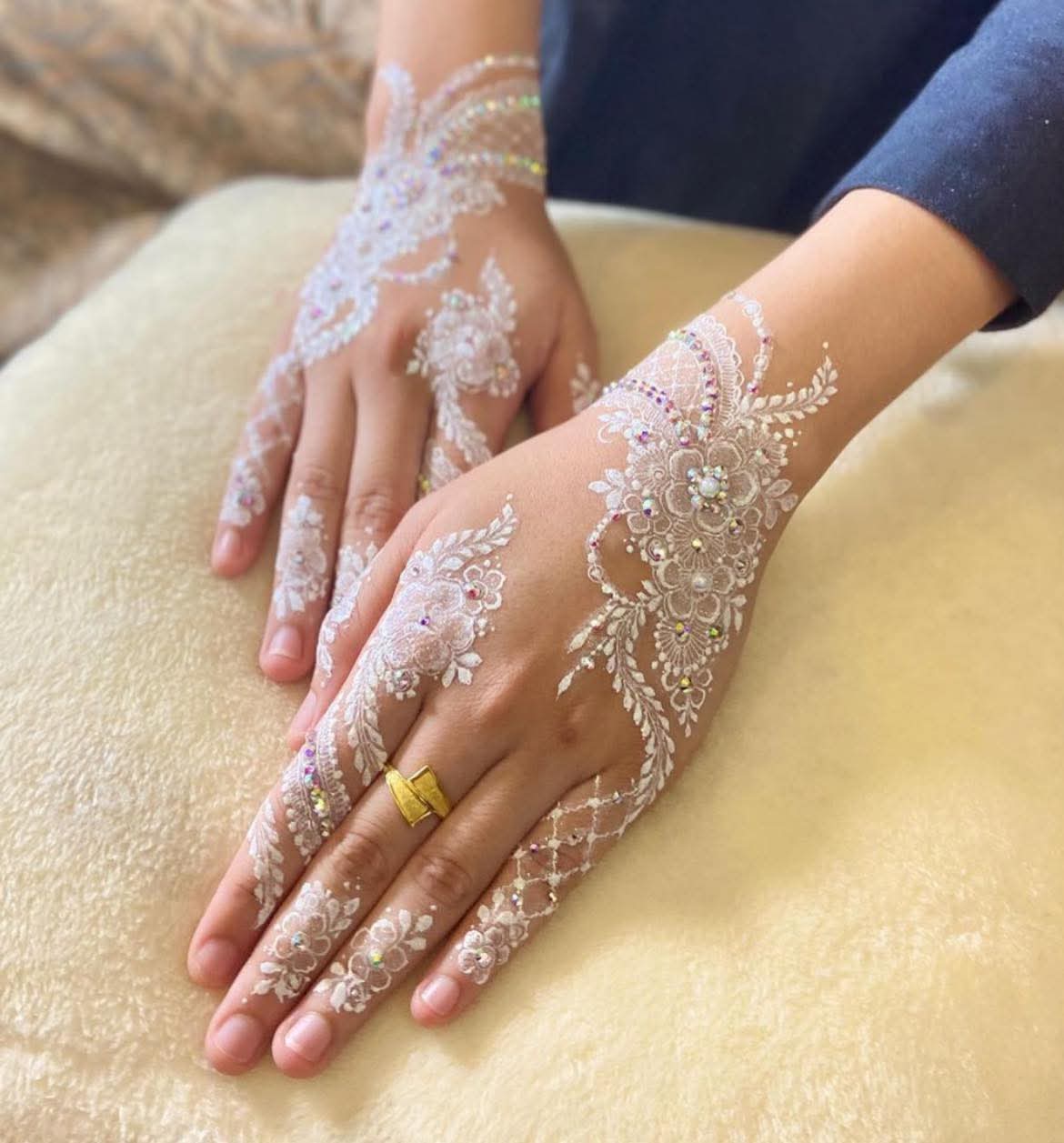 White Henna Cones